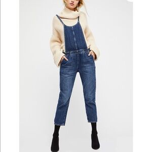 Free‎ People Pleated Overalls size 2